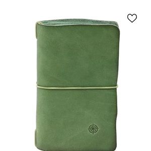 Old Trend Nomad wallet/organizer, olive green rustic leather. Like new.